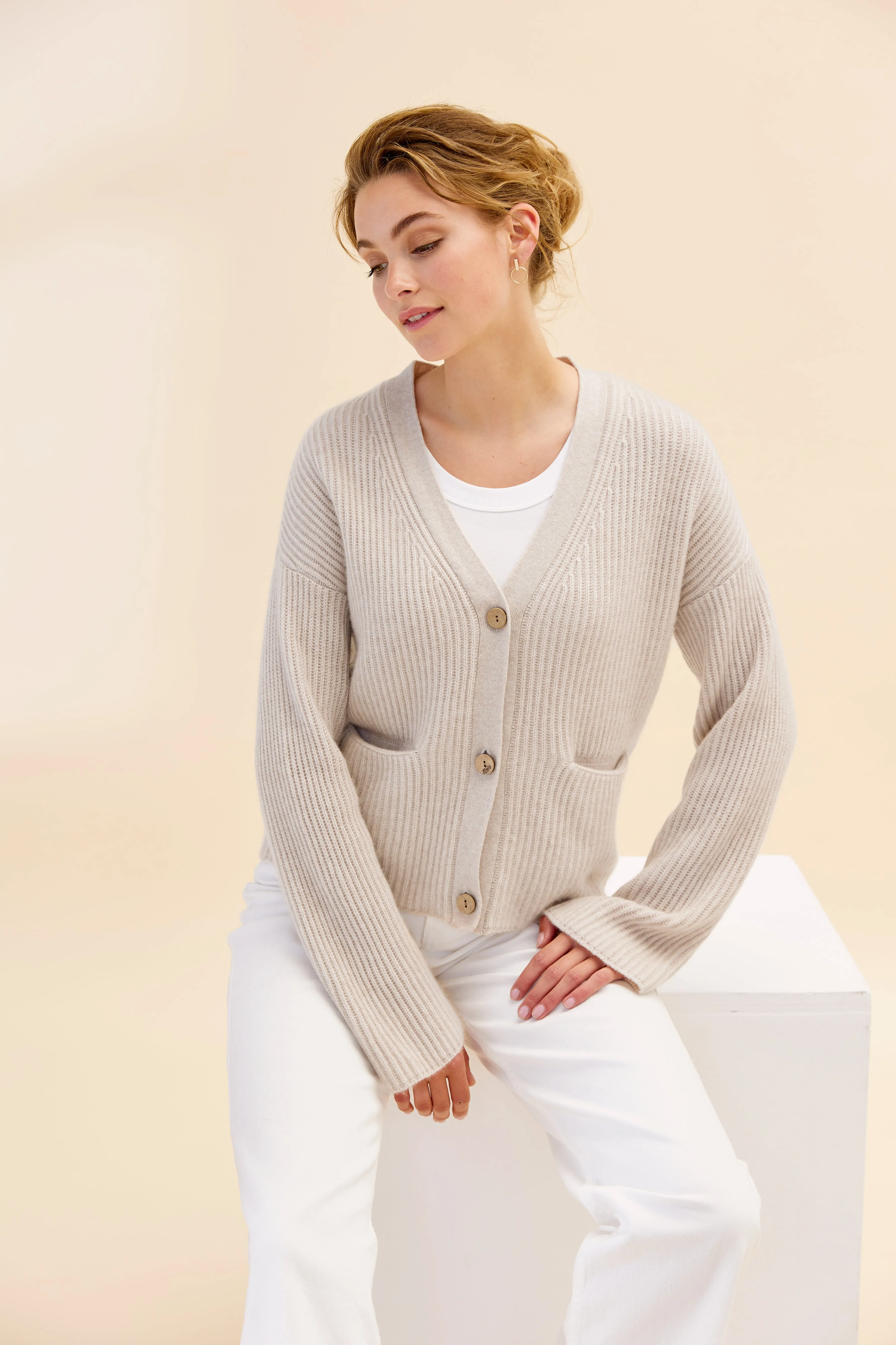 Laura Rib Cardi - Last Chance