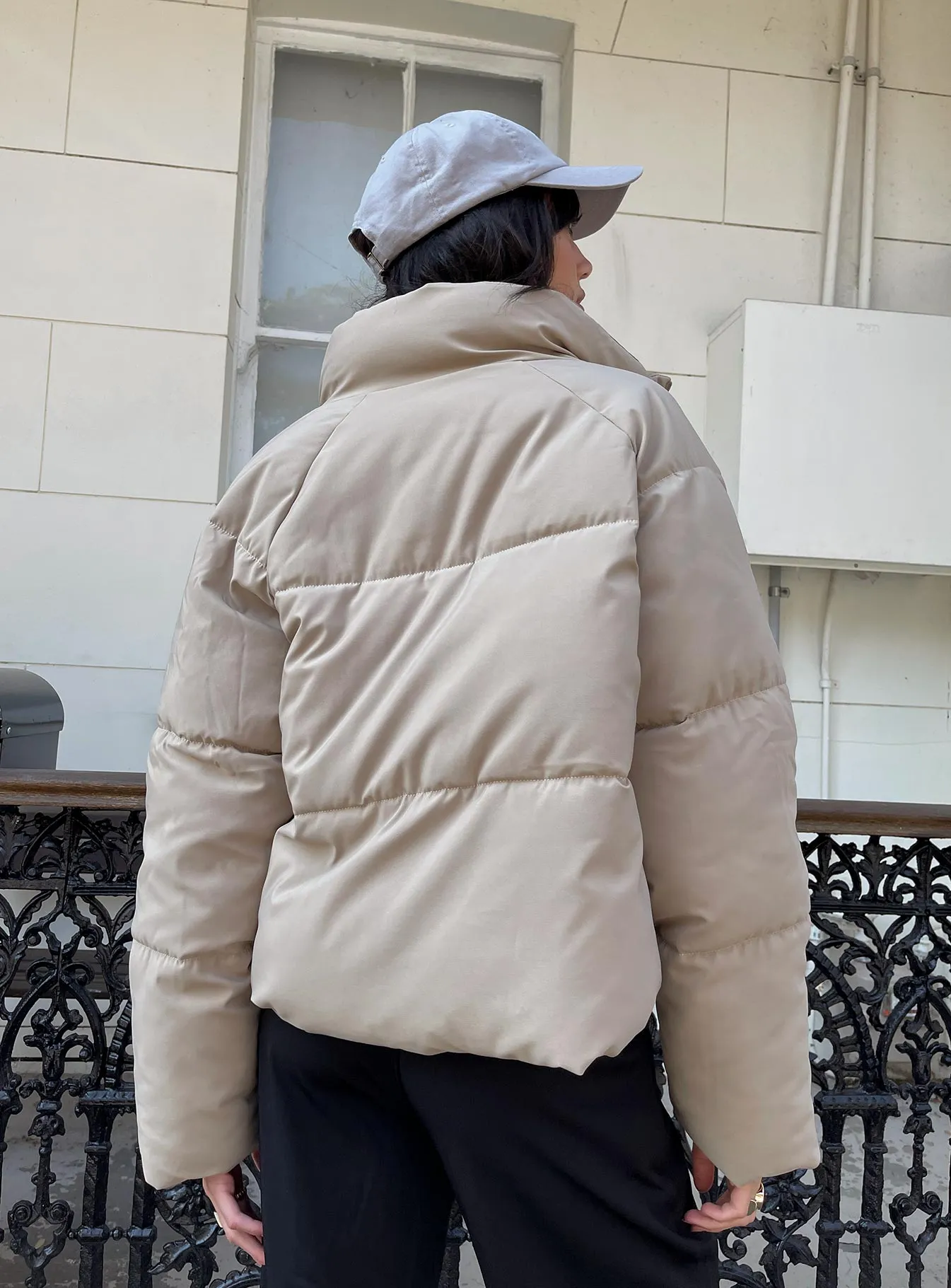 Reclaimed Fibers Jill Puffer Jacket Beige