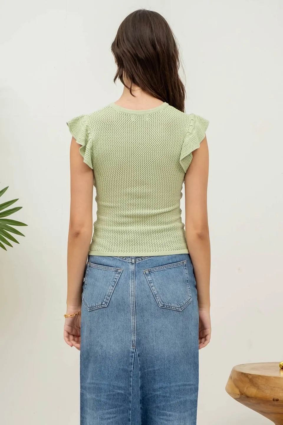 RUFFLE SLEEVE CROCHET KNIT TOP