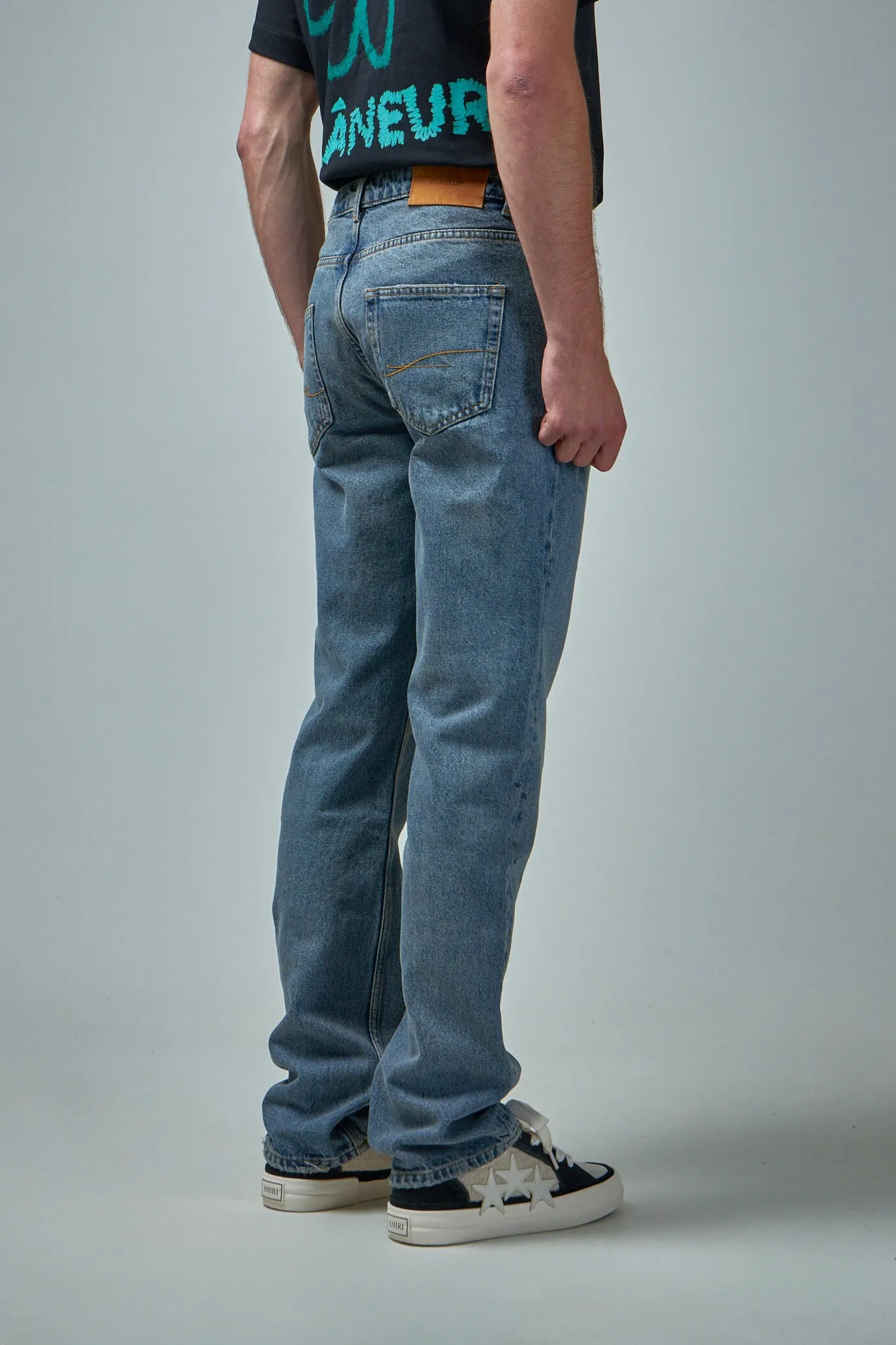Straight Jeans
